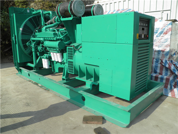 高台出租发电机 发电机组厂家：柴油发电机组的控制屏的作用是什么？