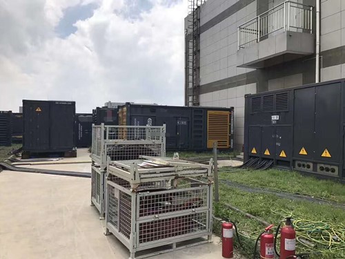 高台除了定期检查，还有哪些方法可以及时发现接触式转速表探头的磨损？