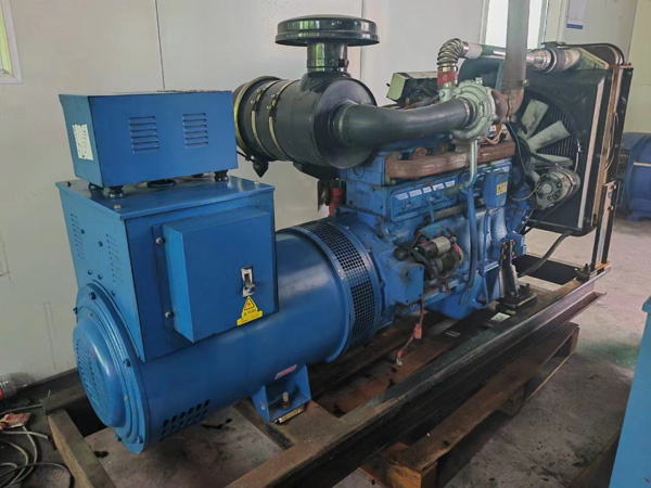 高台100kW柴油发电机组使用多级机油有哪些优缺点？