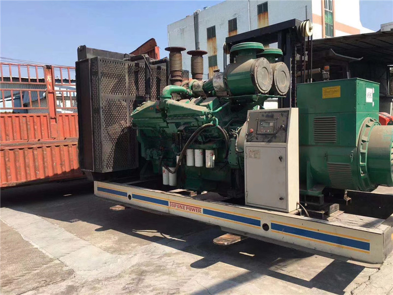 高台如何判断柴油发电机组的机油温度是否达到了合适的预热温度?